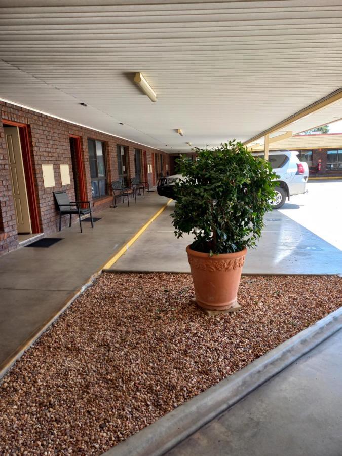 Macintyre Motor Inn Goondiwindi Exteriör bild